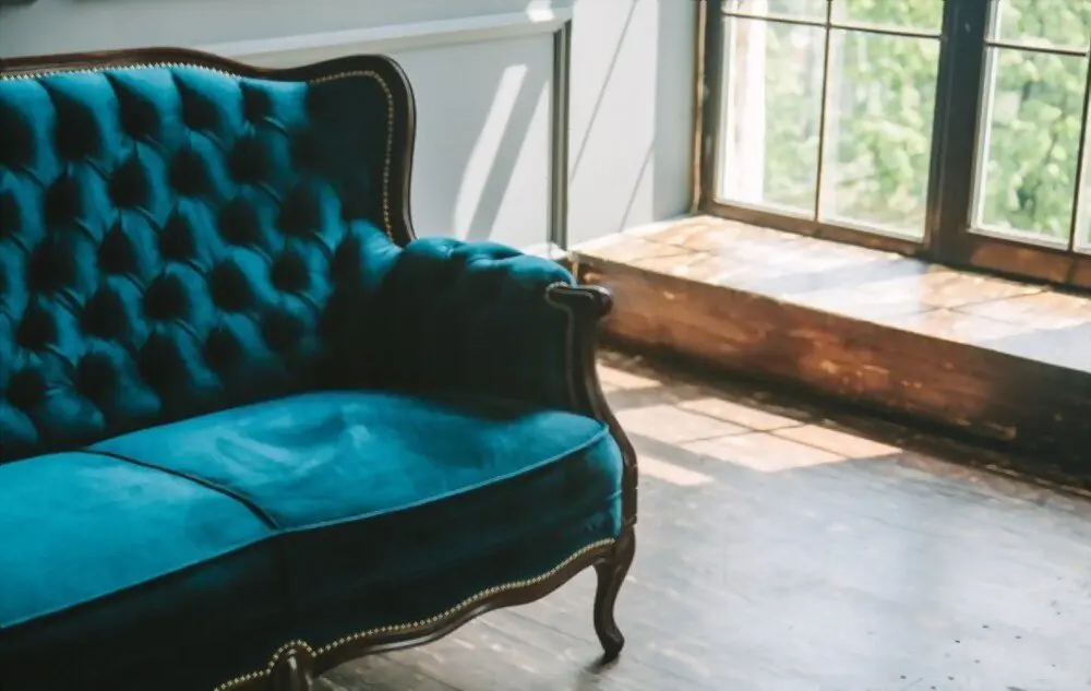 BLUE VELVET COUCH